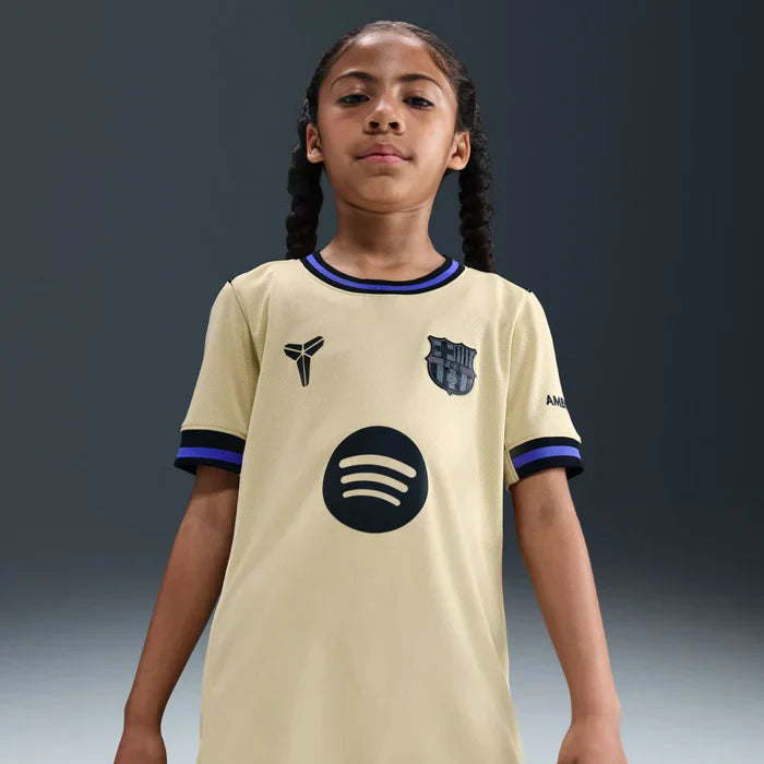 Kit Infantil Barcelona 25/26 Away X Kobe