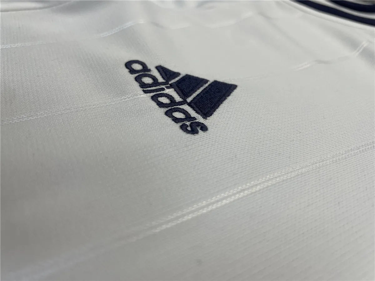 Kit Infantil Retro Real Madrid 2012/13 Home